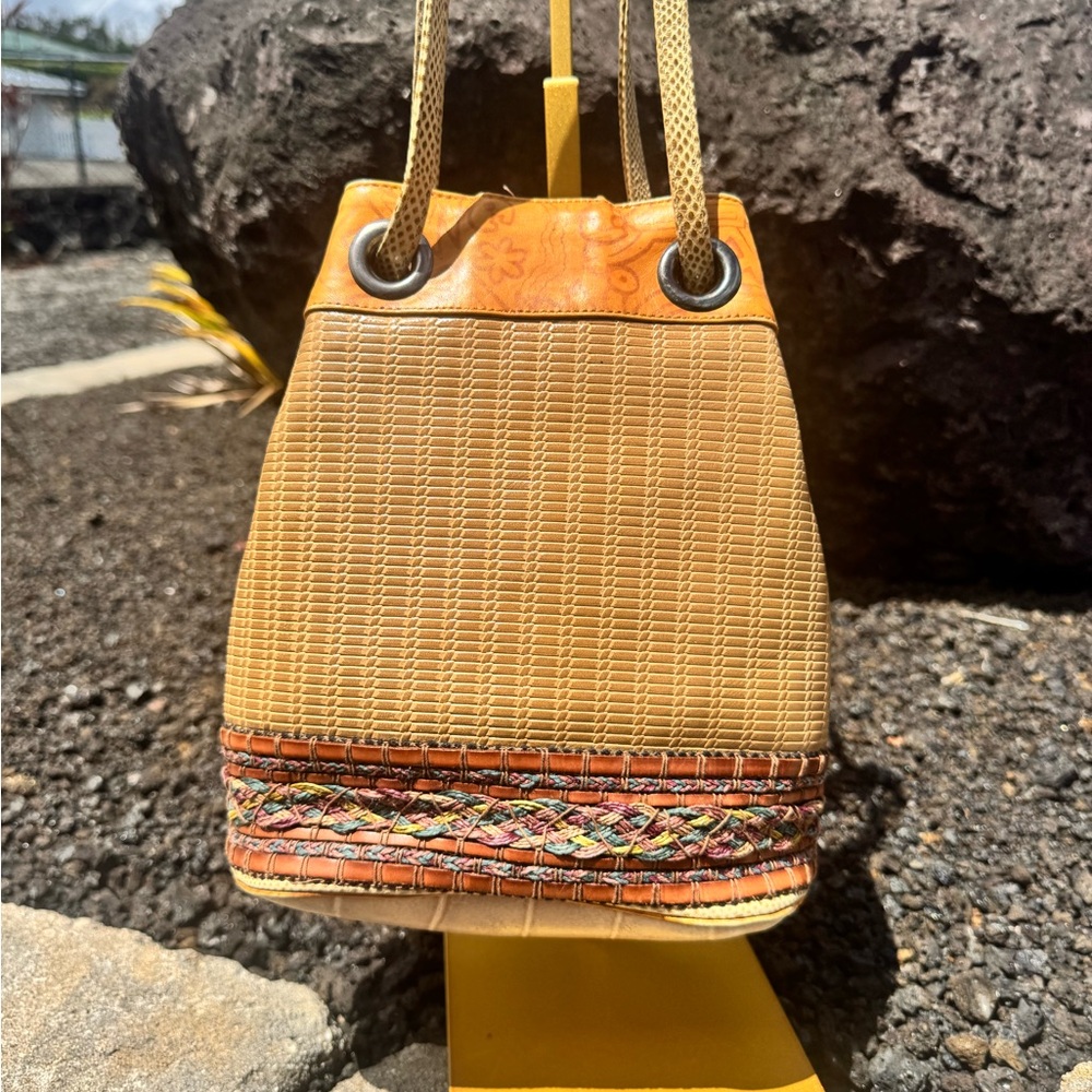 Vintage Sharif Patchwork Bucket Bag Tassel Shoulder Bag or Crossbody Made in USA - Picture 9 of 16
